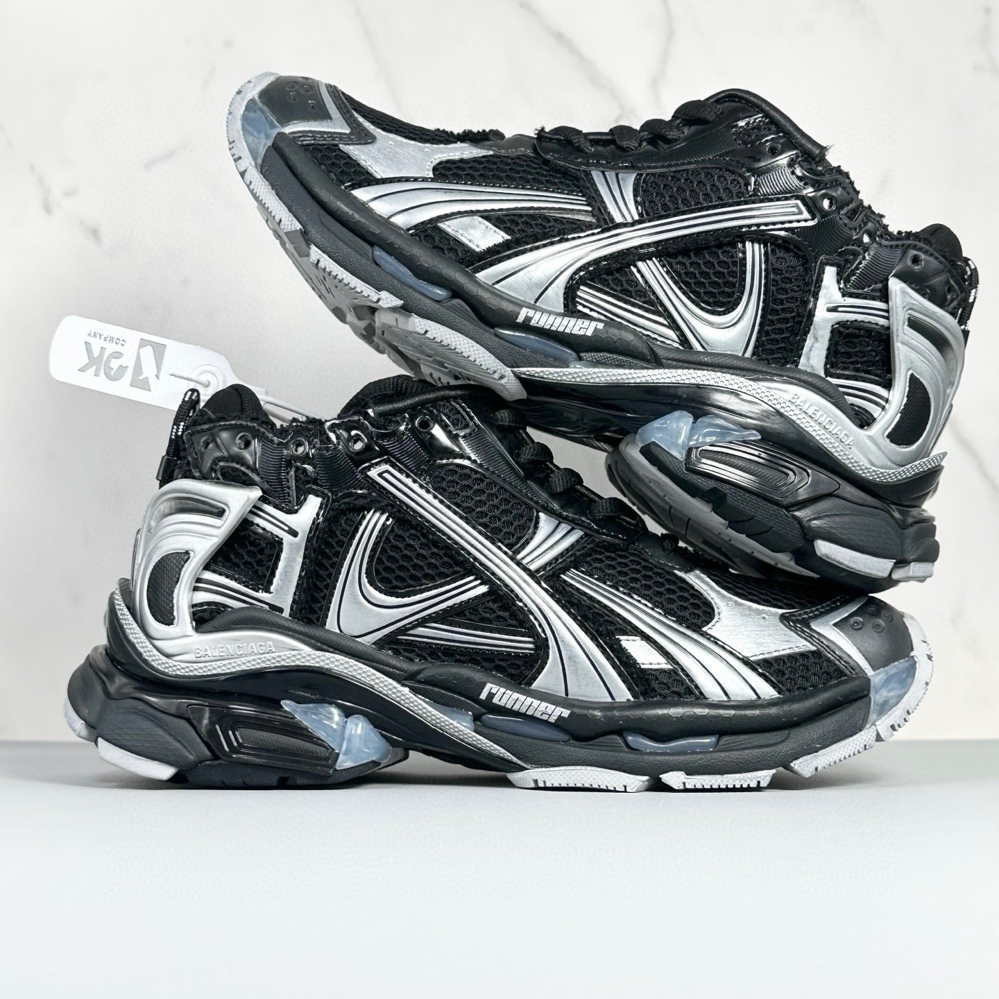 Runner Sneakers in Black / Silver