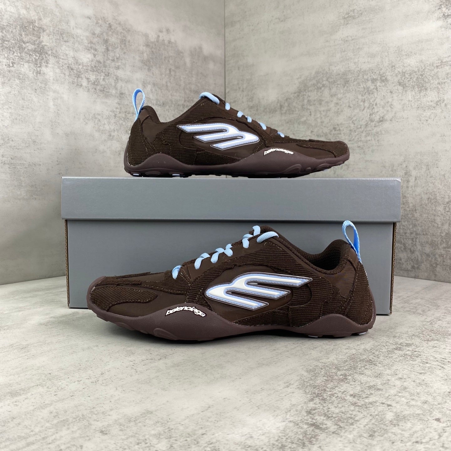 Monday Ultra Sneakers in Brown / White / Blue / Light Blue