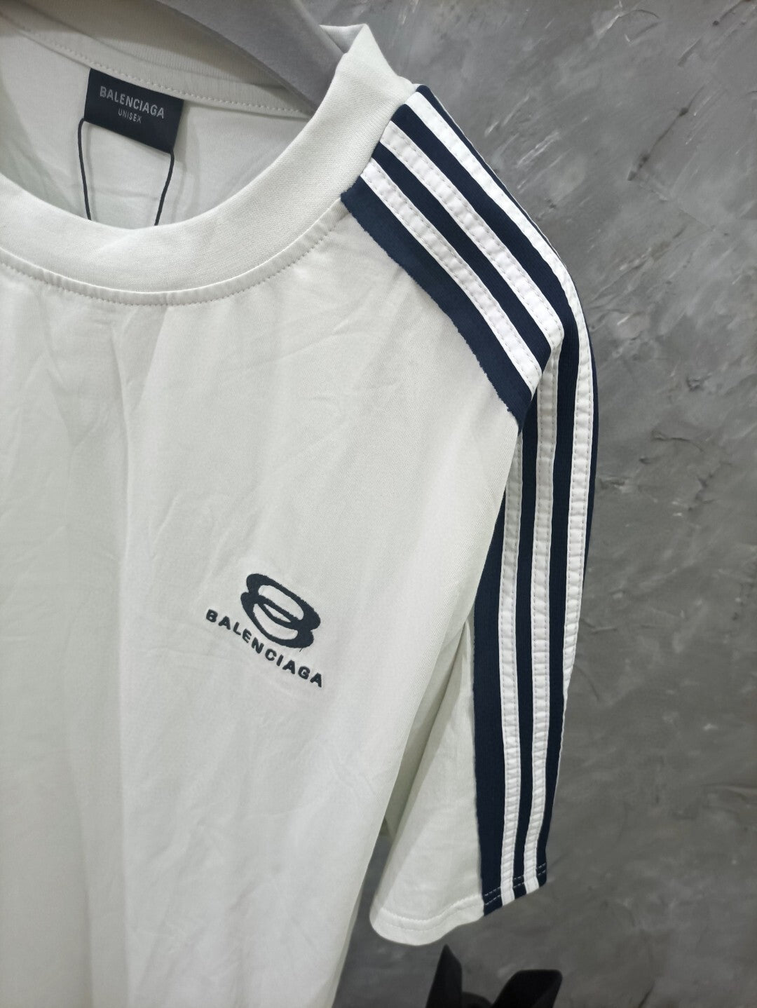 Balen - Athletic Crest Stripe Tee