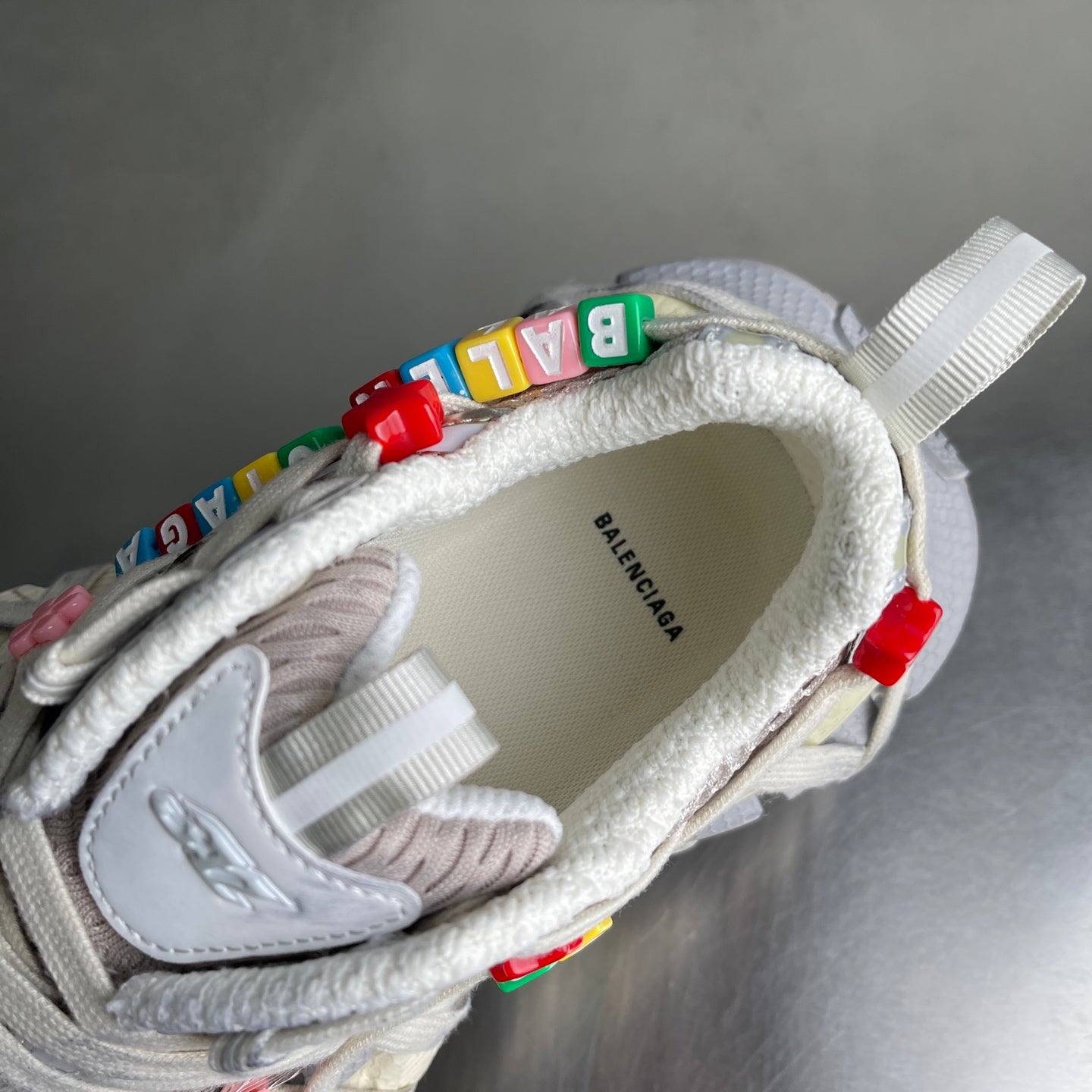 3XL Extreme Laces Runner Sneakers