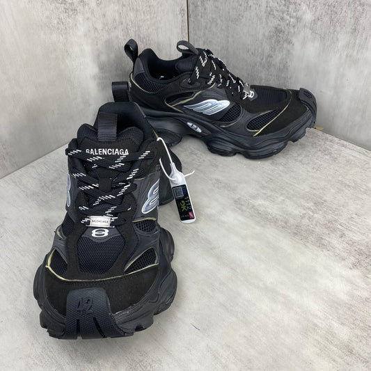 3XL Sneakers in Black / Silver