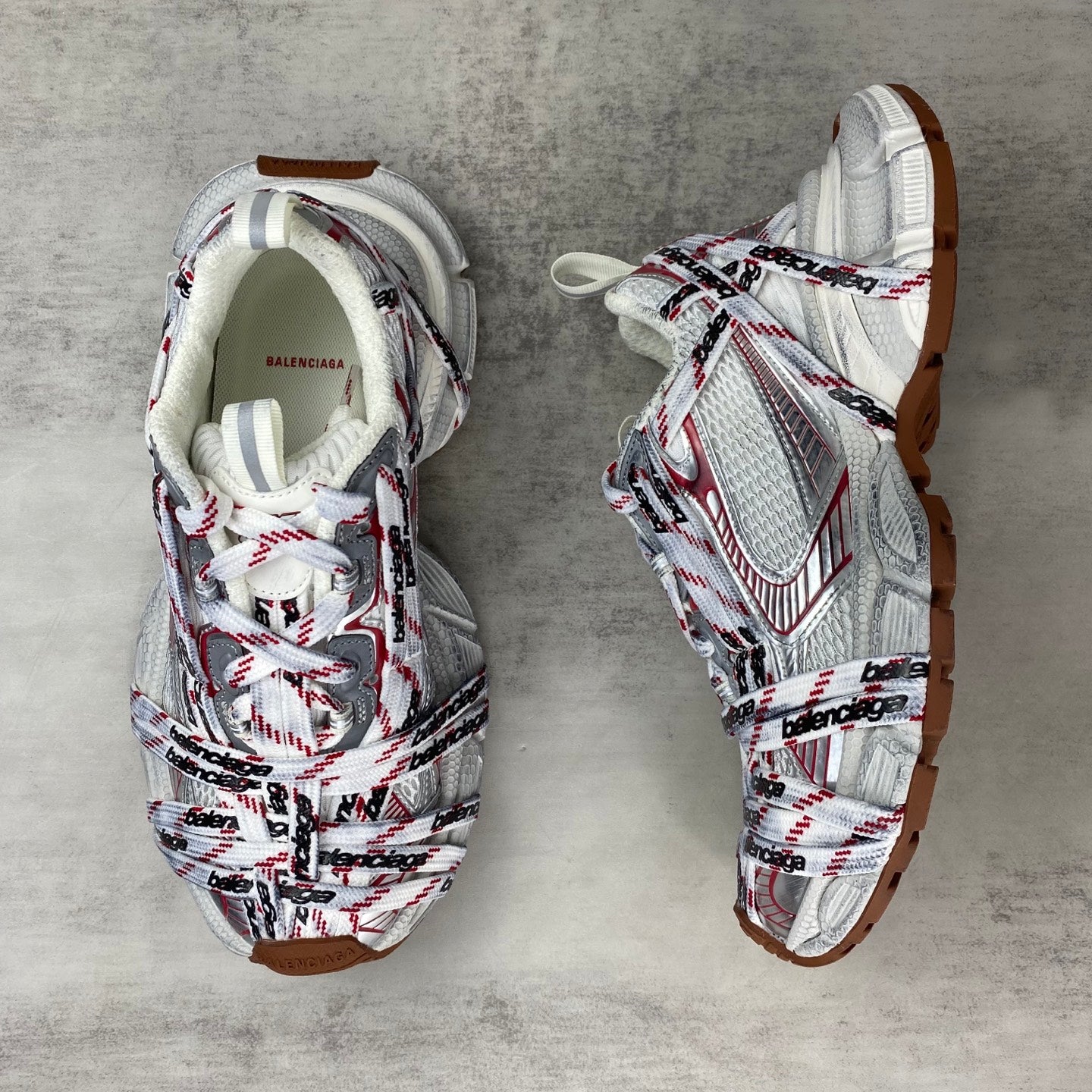 3XL Extreme Laces Sneakers in White / Red / Gum