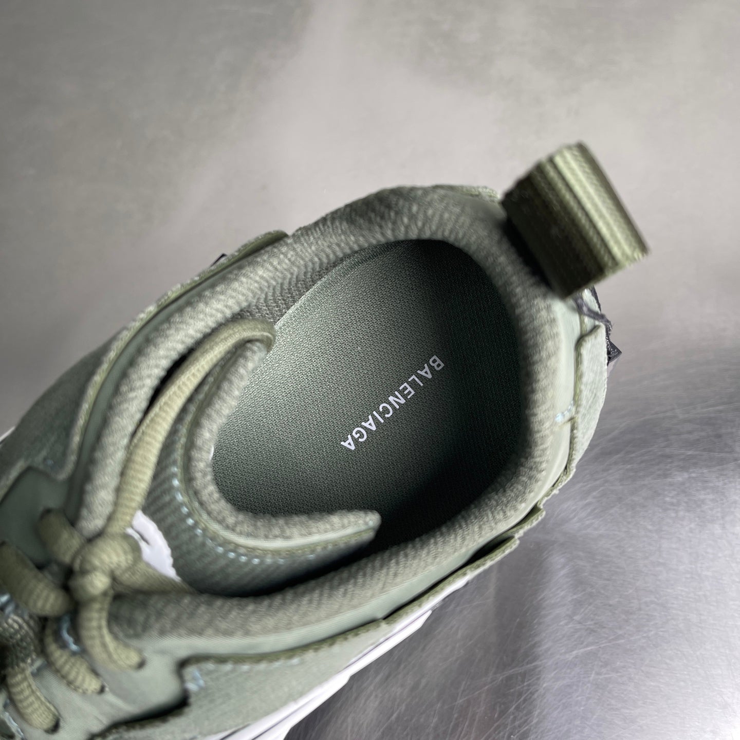 Monday Ultra Sneakers in Khaki / White / Black