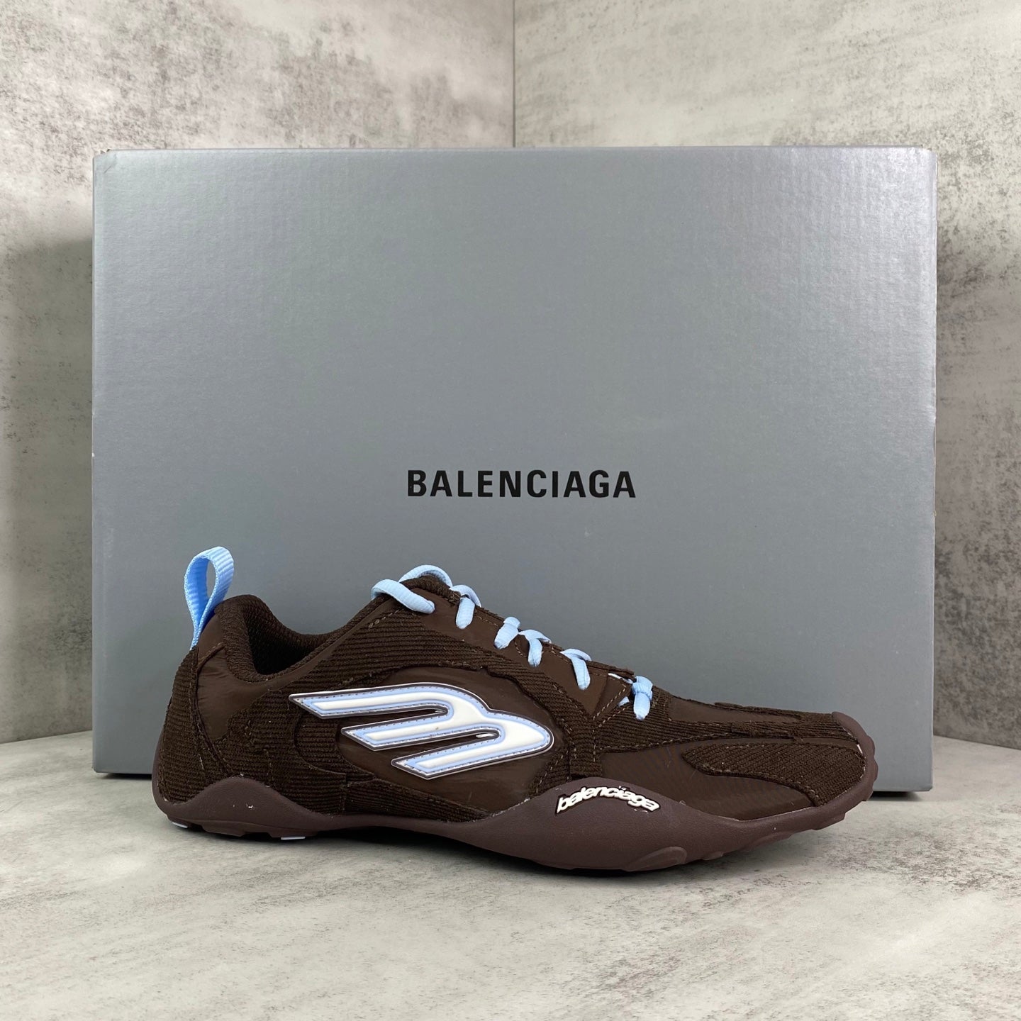 Monday Ultra Sneakers in Brown / White / Blue / Light Blue