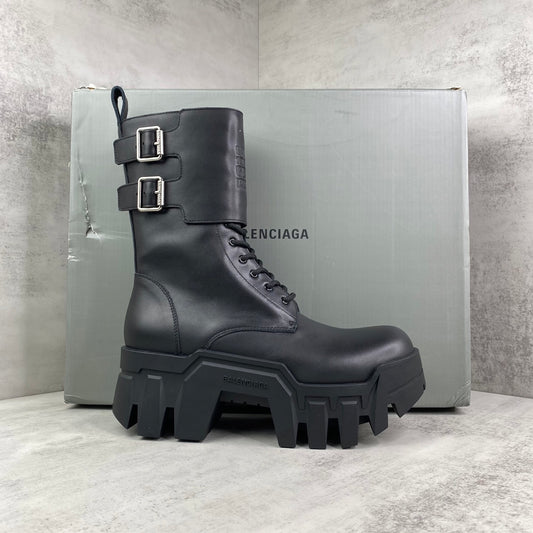 Bulldozer Combat Lace-Up Boots in Black