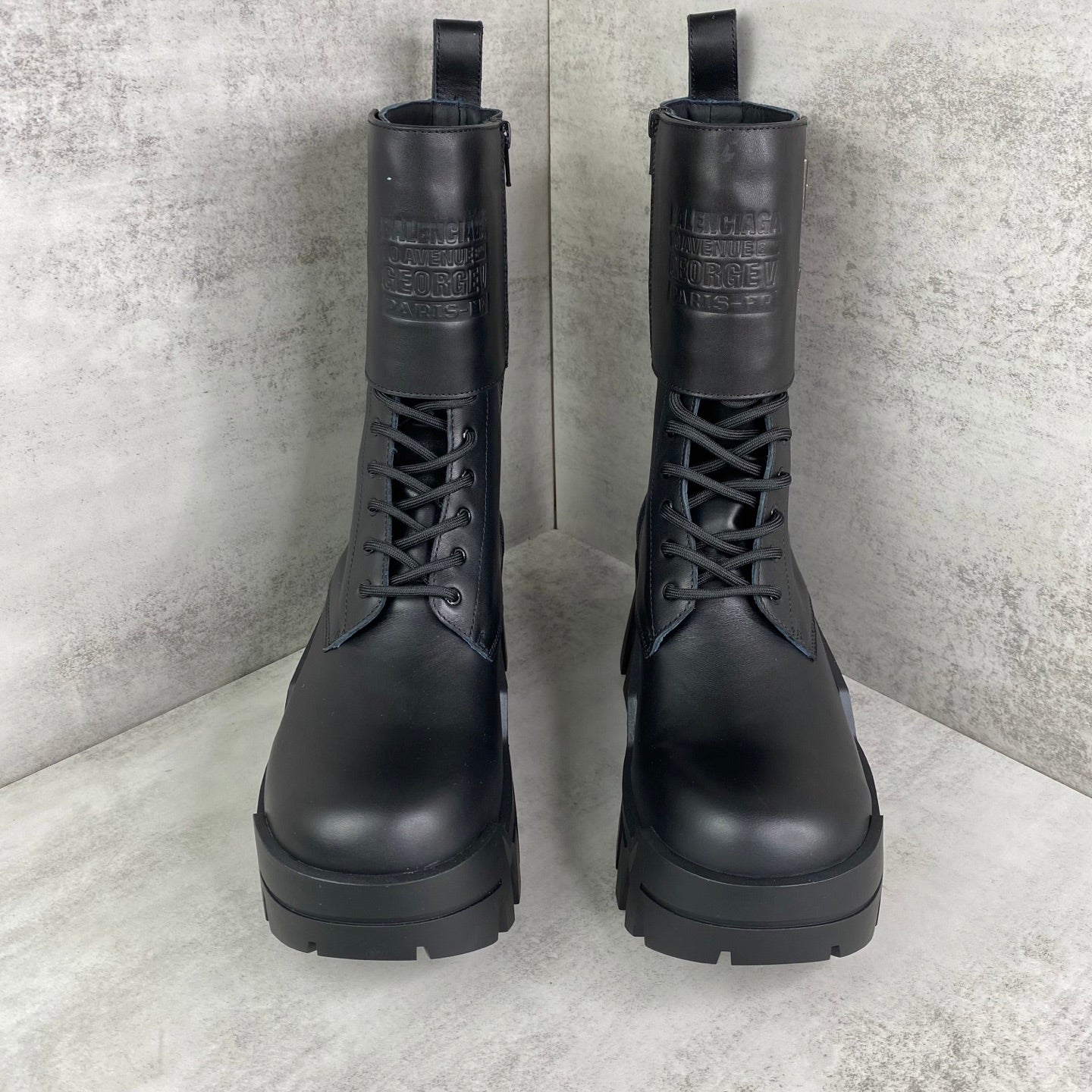 Bulldozer Combat Lace-Up Boots in Black